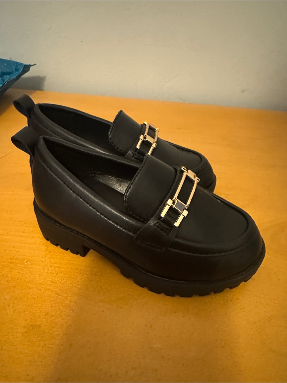GAP Black Loafers with Gold Accent Bit - Picture 2 of 2